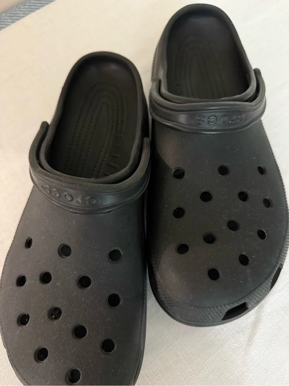 CROCS signature clogs